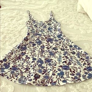 Flouncy sun dress NWOT